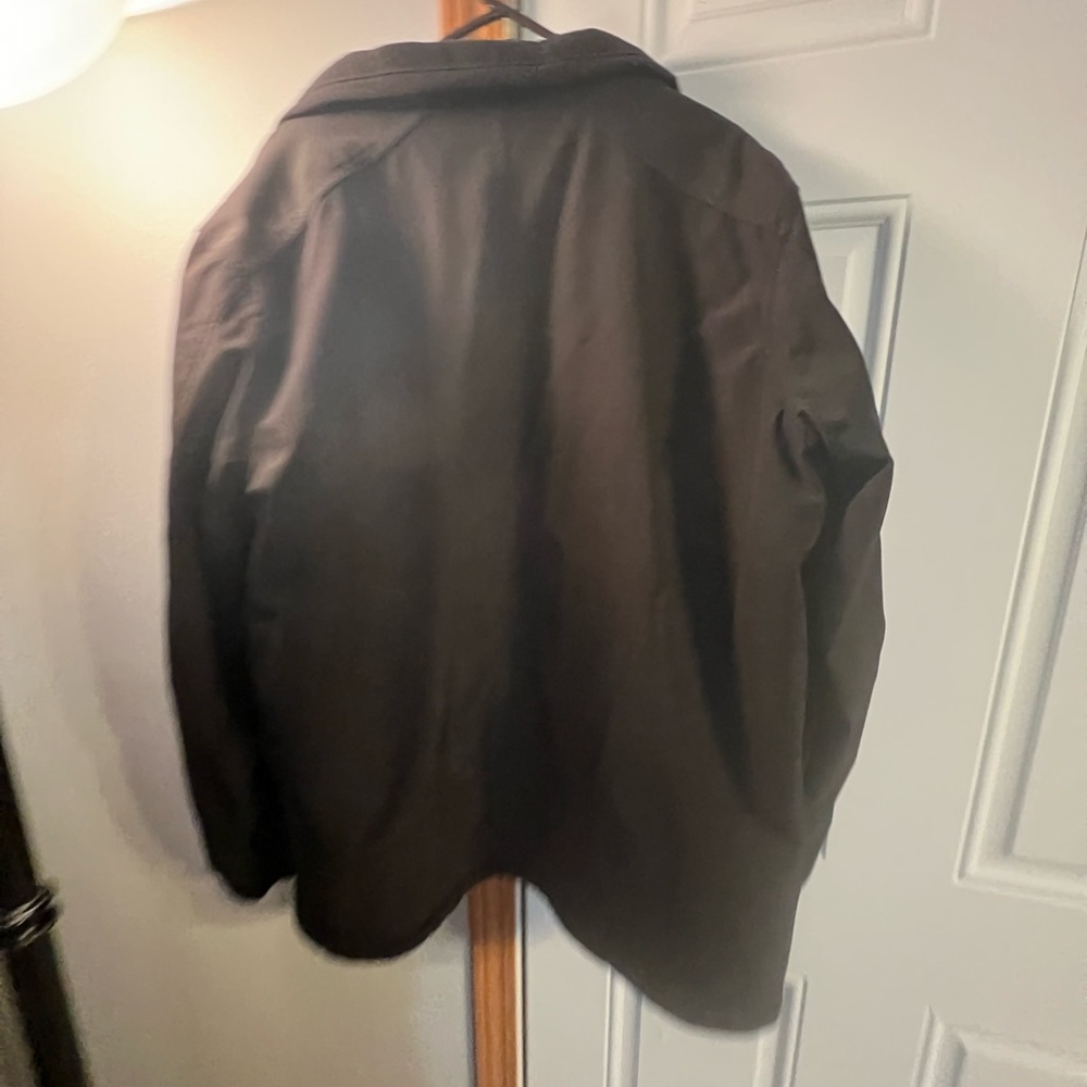 Heavy warm winter coat! - Picture 3 of 4